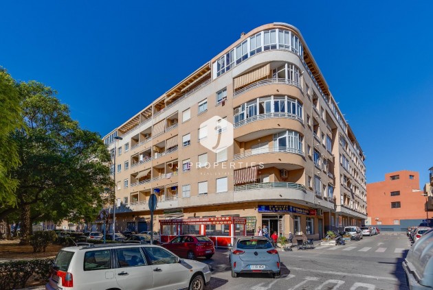Resale - Apartment / flat -
Torrevieja - Estacion de autobuses