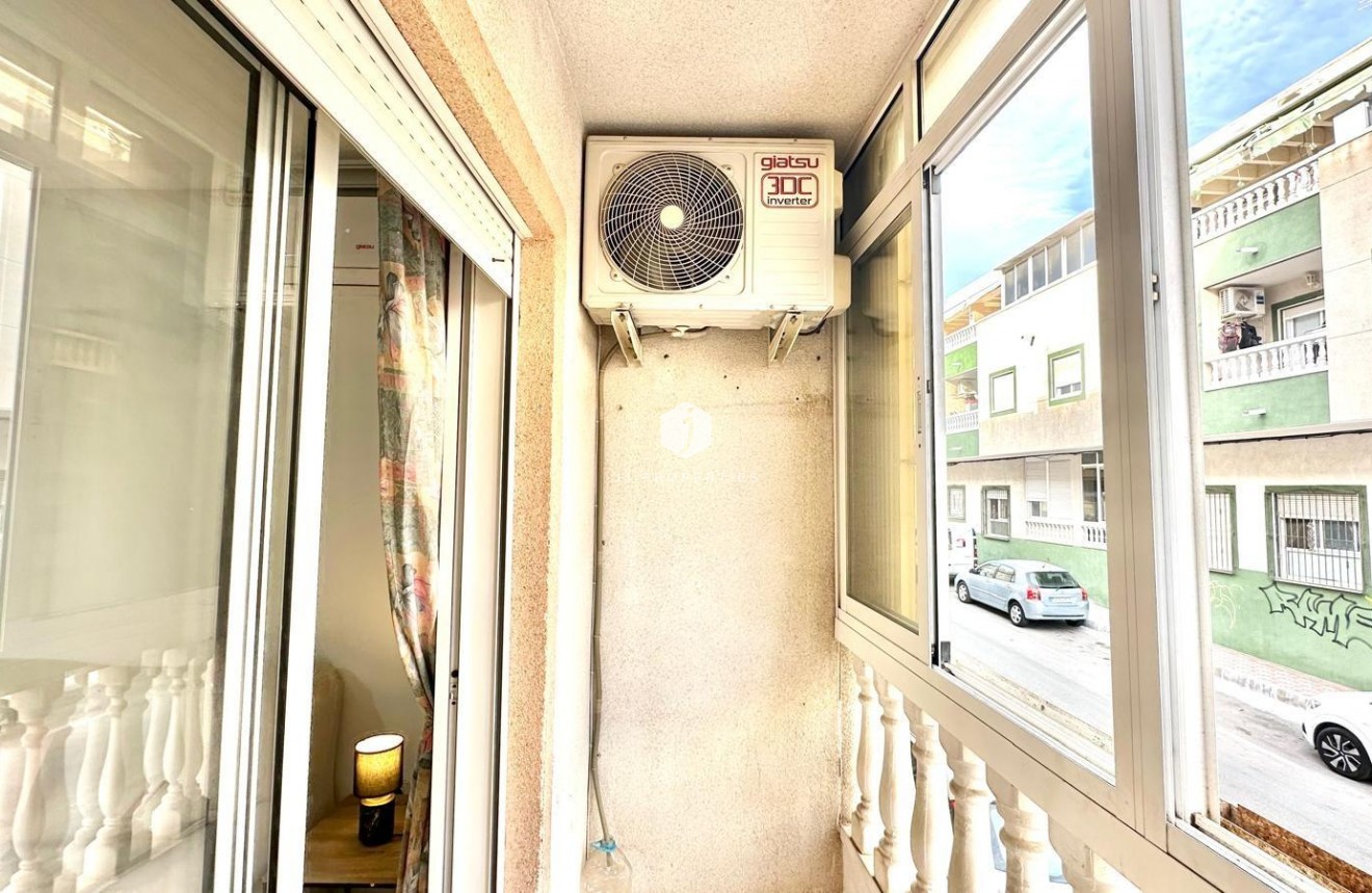 Tweedehands - Appartement / flat -
Torrevieja - Centro