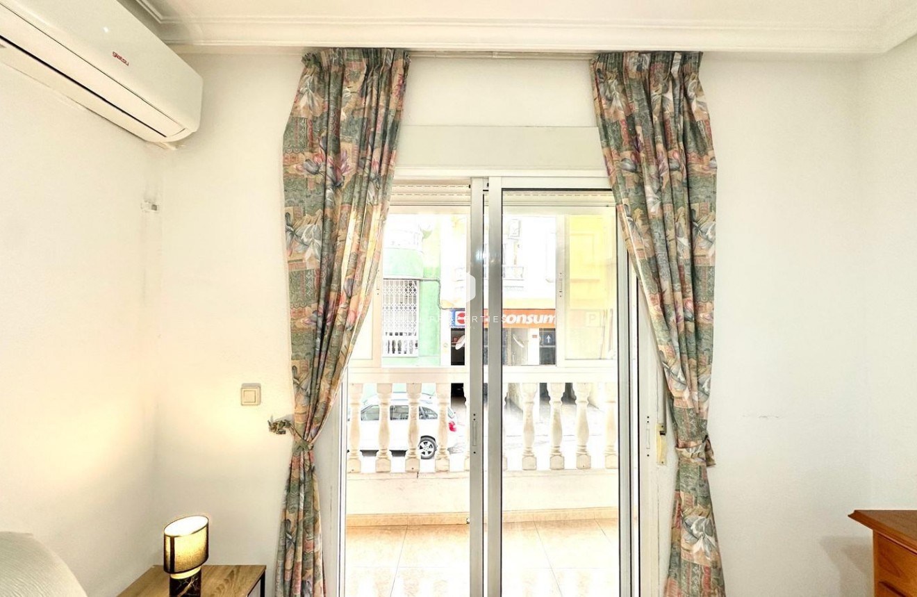 Tweedehands - Appartement / flat -
Torrevieja - Centro