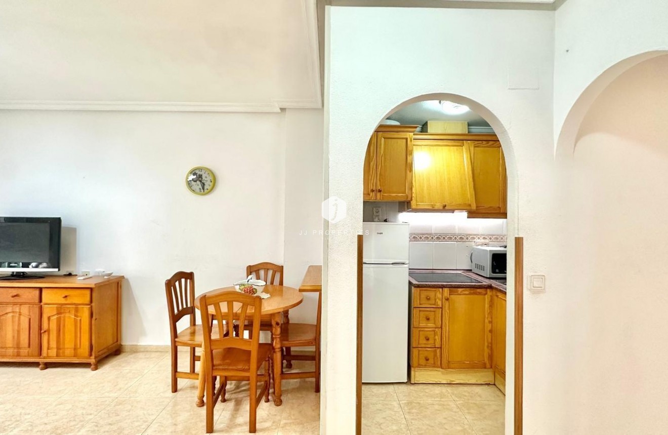 Tweedehands - Appartement / flat -
Torrevieja - Centro