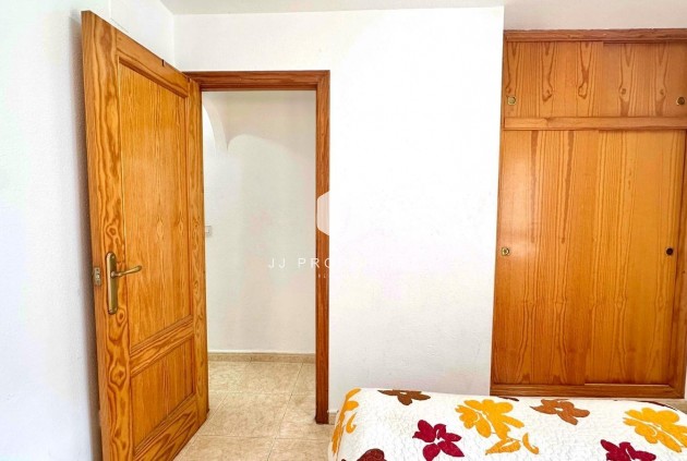 Tweedehands - Appartement / flat -
Torrevieja - Centro