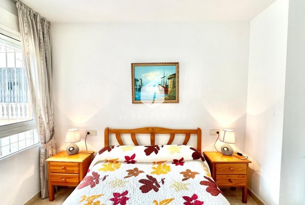 Tweedehands - Appartement / flat -
Torrevieja - Centro