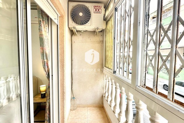 Tweedehands - Appartement / flat -
Torrevieja - Centro