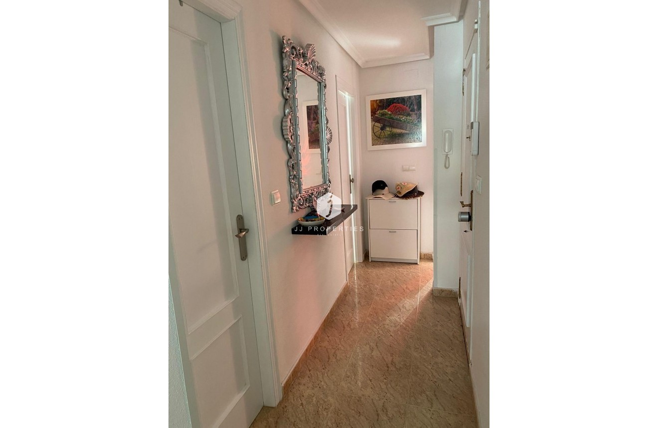 Resale - Penthouse -
Torrevieja - Estacion de autobuses