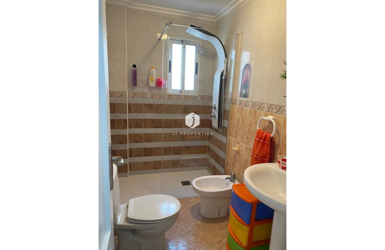 Resale - Penthouse -
Torrevieja - Estacion de autobuses