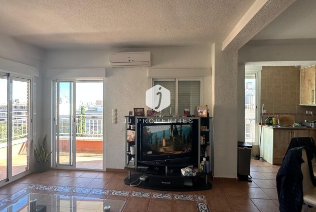 Resale - Apartment / flat -
Torrevieja - Estacion de autobuses