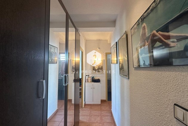 Resale - Apartment / flat -
Torrevieja - Estacion de autobuses