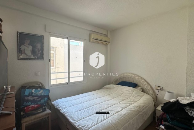 Resale - Apartment / flat -
Torrevieja - Estacion de autobuses