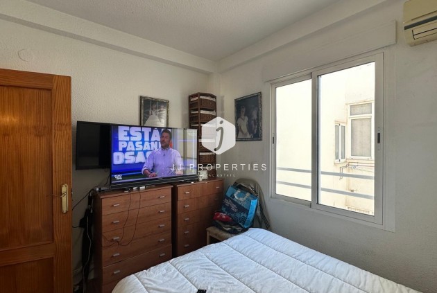 Resale - Apartment / flat -
Torrevieja - Estacion de autobuses