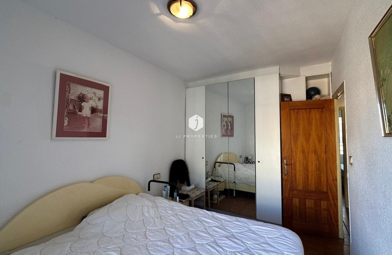 Resale - Apartment / flat -
Torrevieja - Estacion de autobuses