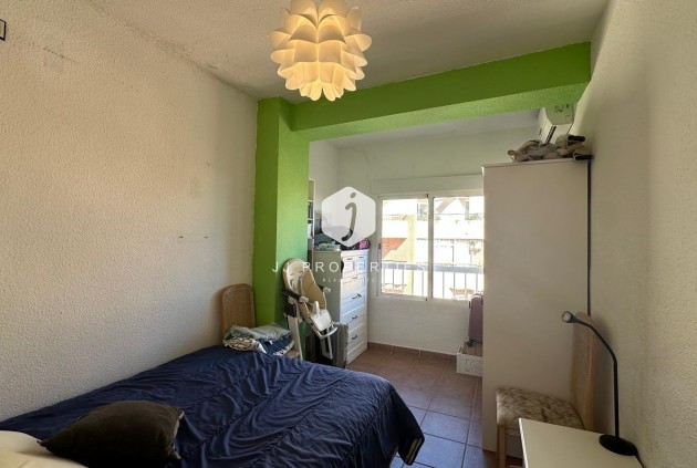 Resale - Apartment / flat -
Torrevieja - Estacion de autobuses