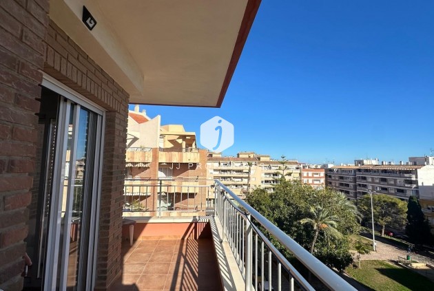 Resale - Apartment / flat -
Torrevieja - Estacion de autobuses