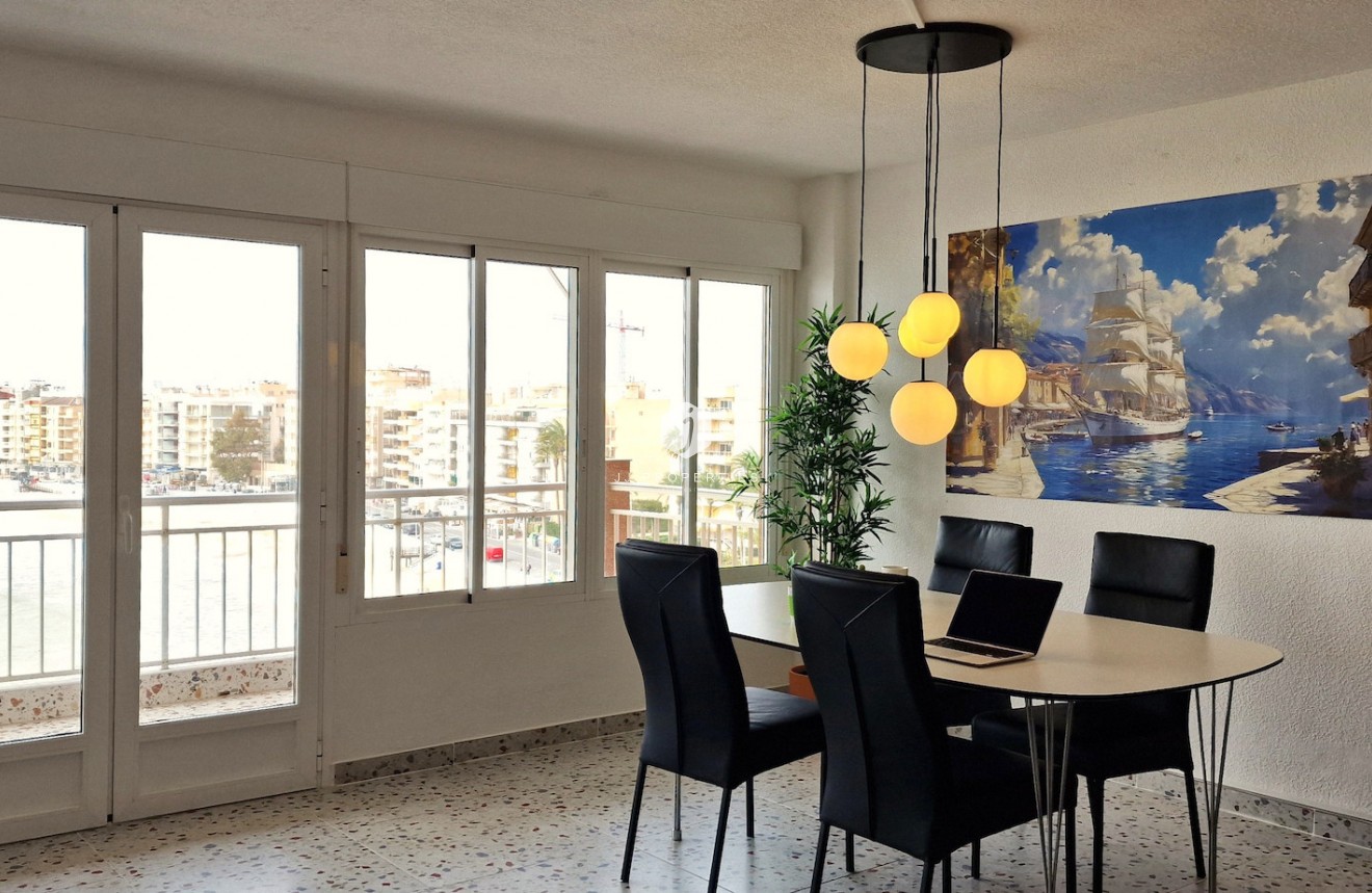 Resale - Apartment / flat -
Torrevieja - Costa Blanca