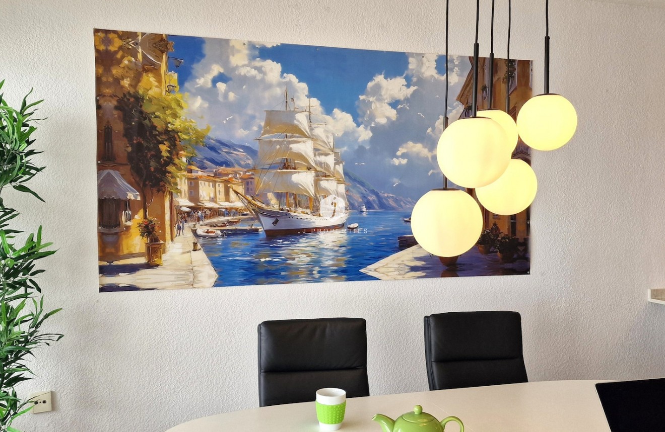 Resale - Apartment / flat -
Torrevieja - Costa Blanca