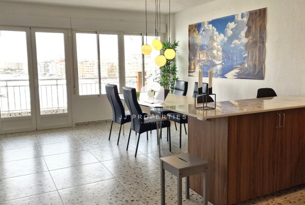 Resale - Apartment / flat -
Torrevieja - Costa Blanca