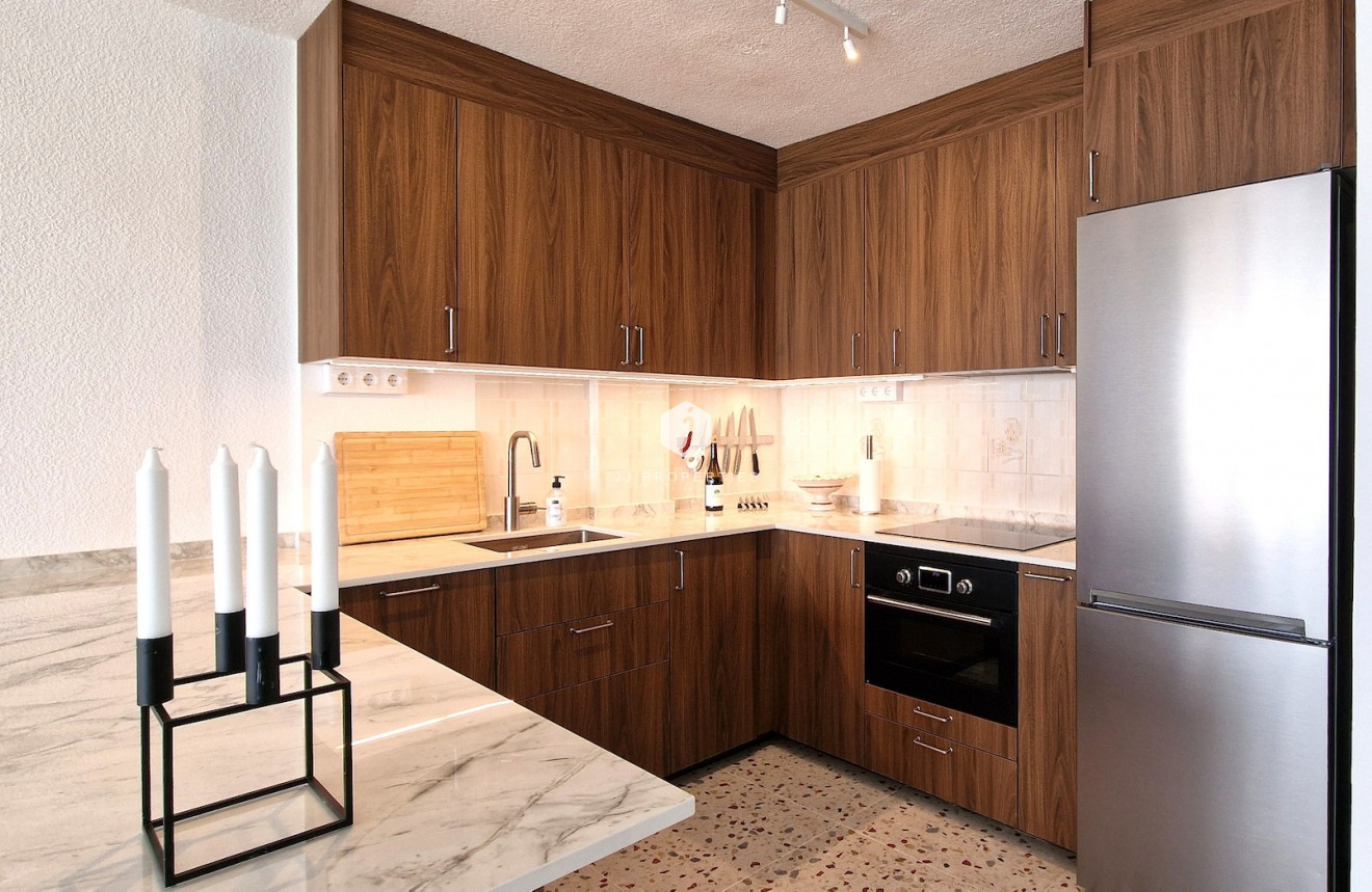 Resale - Apartment / flat -
Torrevieja - Costa Blanca