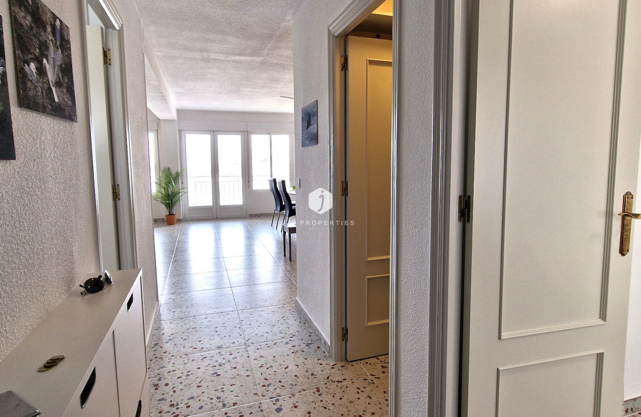 Resale - Apartment / flat -
Torrevieja - Costa Blanca