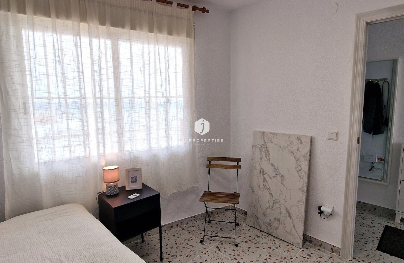 Resale - Apartment / flat -
Torrevieja - Costa Blanca