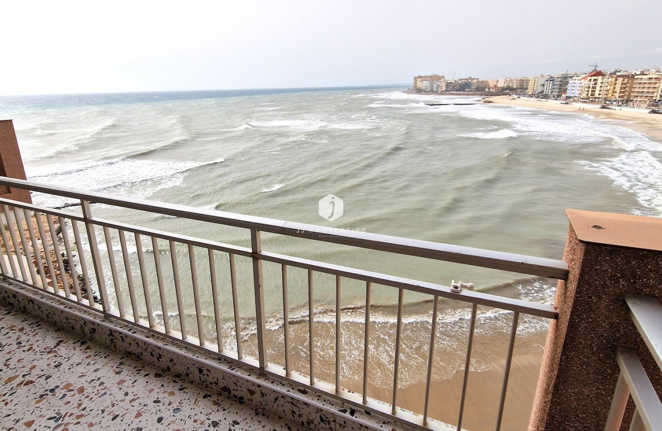 Resale - Apartment / flat -
Torrevieja - Costa Blanca