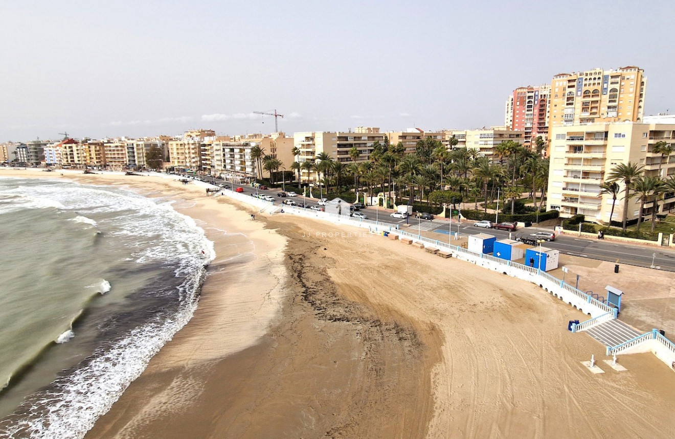 Resale - Apartment / flat -
Torrevieja - Costa Blanca