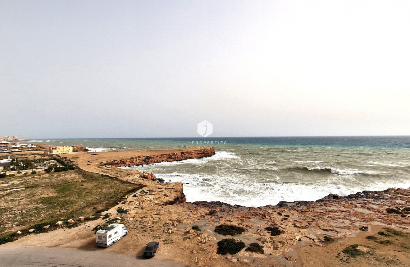 Resale - Apartment / flat -
Torrevieja - Costa Blanca