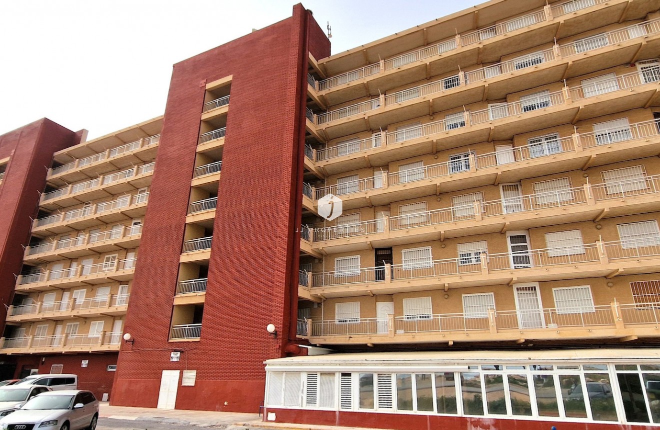 Resale - Apartment / flat -
Torrevieja - Costa Blanca