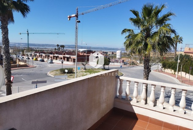 Resale - Bungalow -
Torrevieja - Costa Blanca