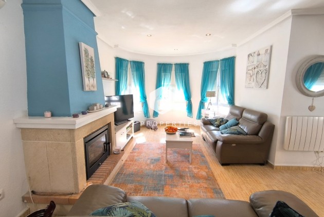 Resale - Villa -
El Raso - Costa Blanca