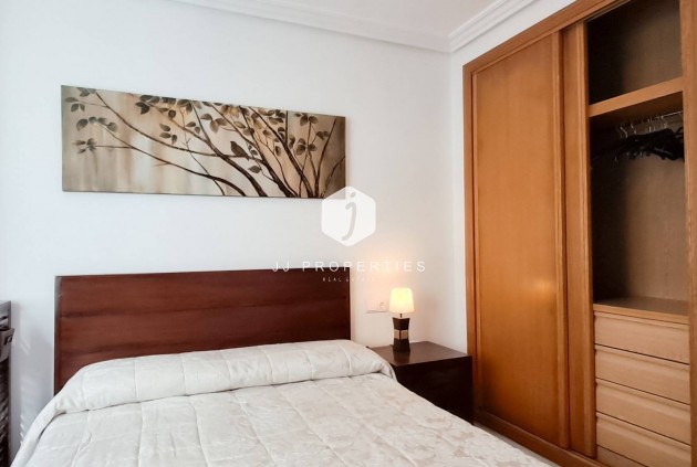 Resale - Apartment / flat -
Torrevieja - Playa del Cura