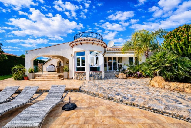 Resale - Villa -
Cabo Roig - Costa Blanca