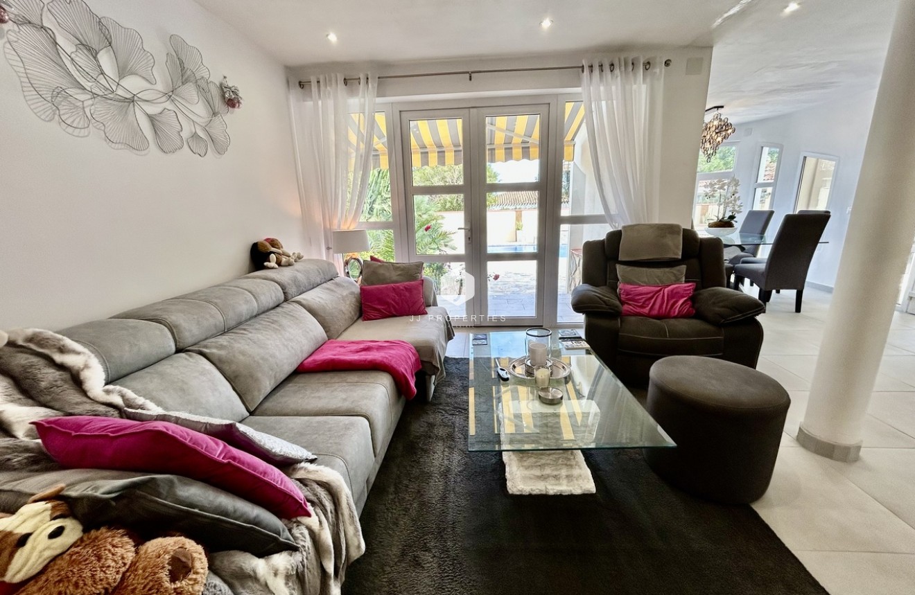 Resale - Villa -
Cabo Roig - Costa Blanca