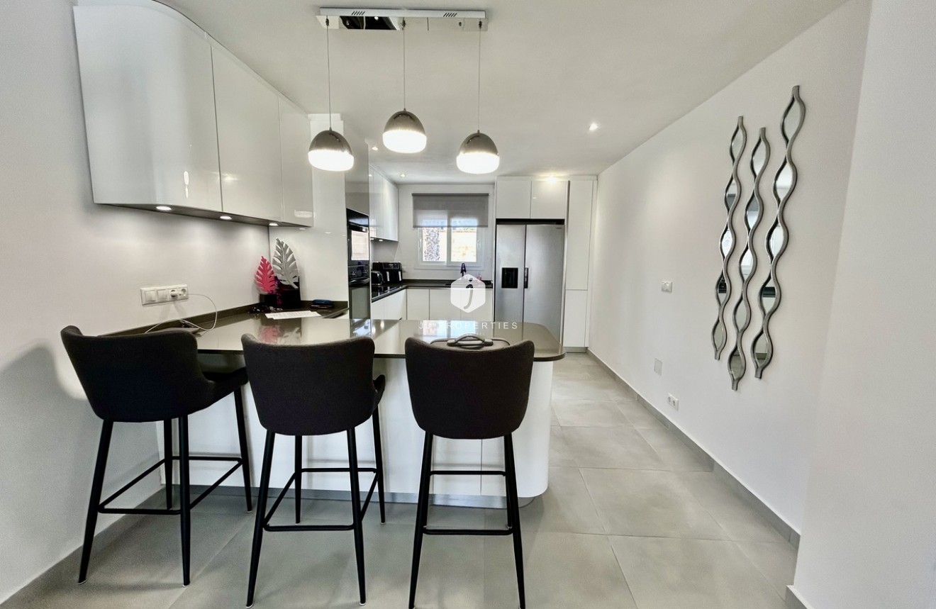 Resale - Villa -
Cabo Roig - Costa Blanca