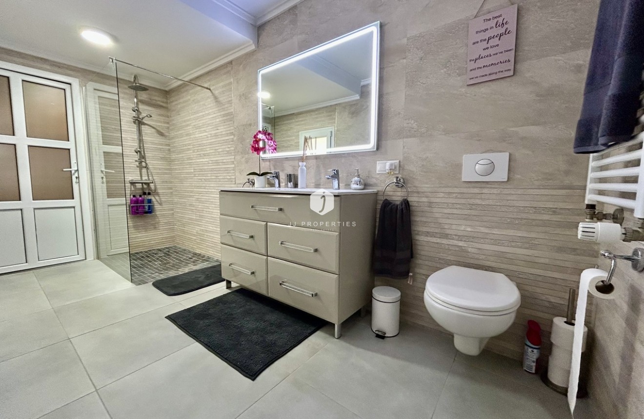 Resale - Villa -
Cabo Roig - Costa Blanca