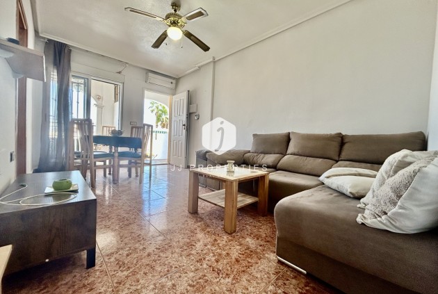 Resale - Apartment / flat -
Los Altos - Costa Blanca