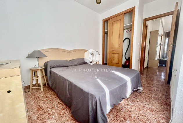 Resale - Apartment / flat -
Los Altos - Costa Blanca