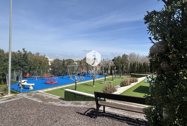 Resale - Apartment / flat -
Los Altos - Costa Blanca