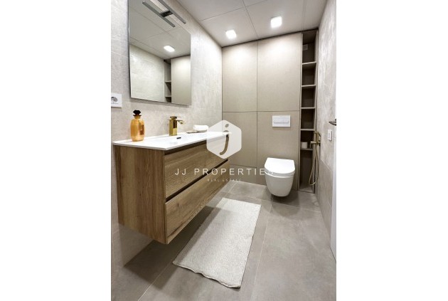 Segunda mano - Apartamento / piso -
Torrevieja - Costa Blanca