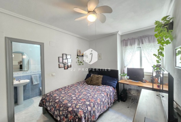 Z drugiej ręki - Mieszkanie w bloku -
Los Montesinos - Costa Blanca