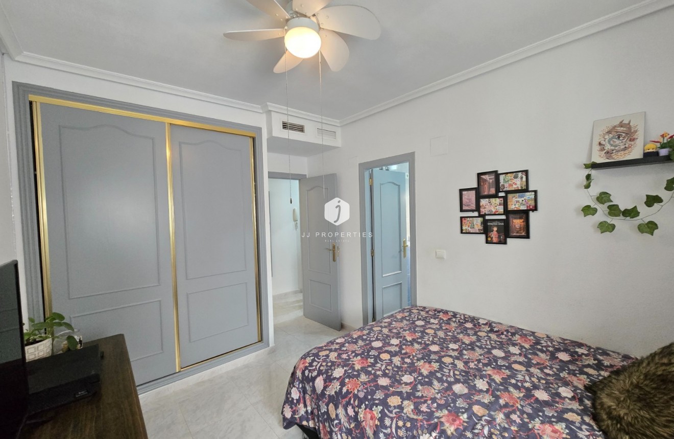 Z drugiej ręki - Mieszkanie w bloku -
Los Montesinos - Costa Blanca