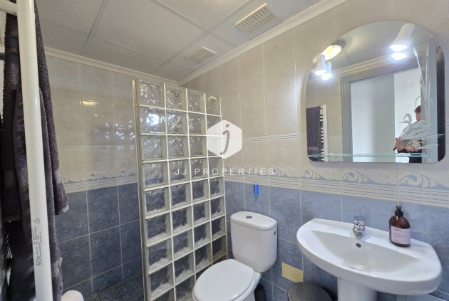 Z drugiej ręki - Mieszkanie w bloku -
Los Montesinos - Costa Blanca