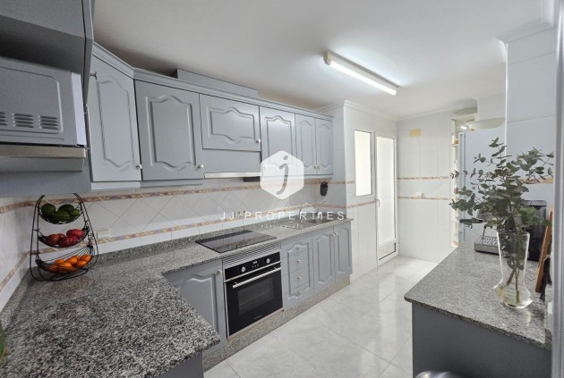 Z drugiej ręki - Mieszkanie w bloku -
Los Montesinos - Costa Blanca