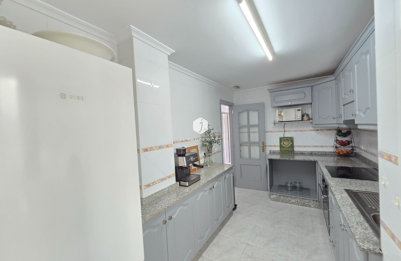 Z drugiej ręki - Mieszkanie w bloku -
Los Montesinos - Costa Blanca