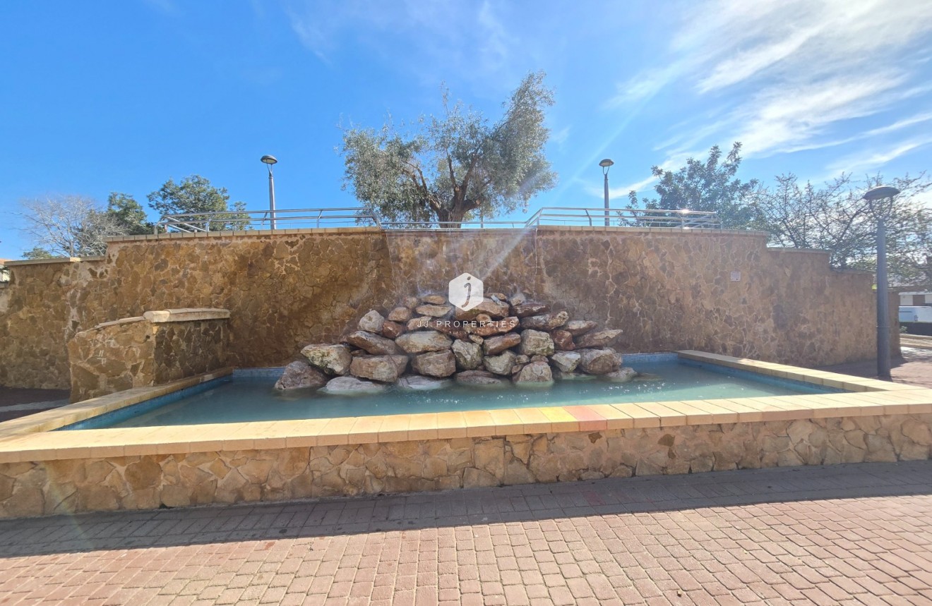 Z drugiej ręki - Mieszkanie w bloku -
Los Montesinos - Costa Blanca