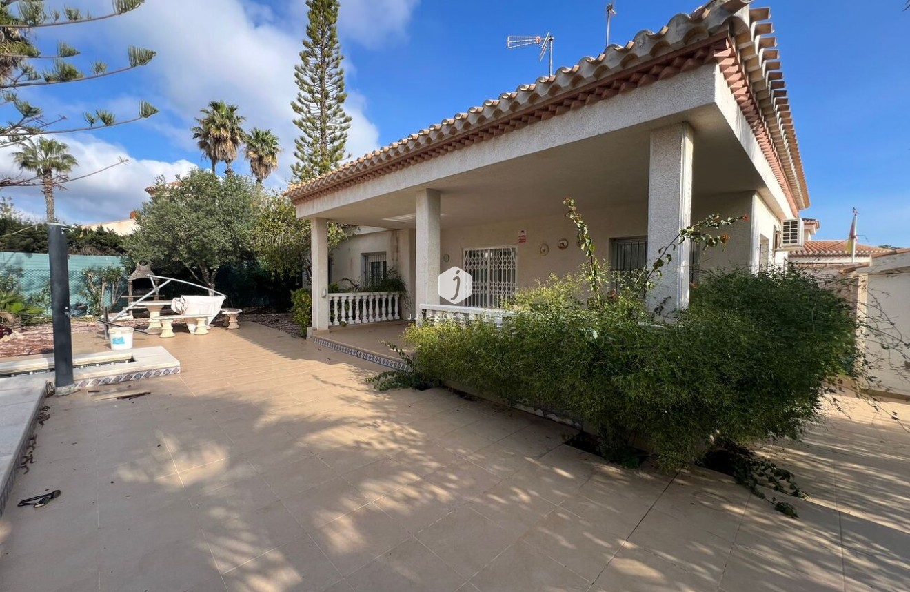 Segunda mano - Villa -
Playa Flamenca