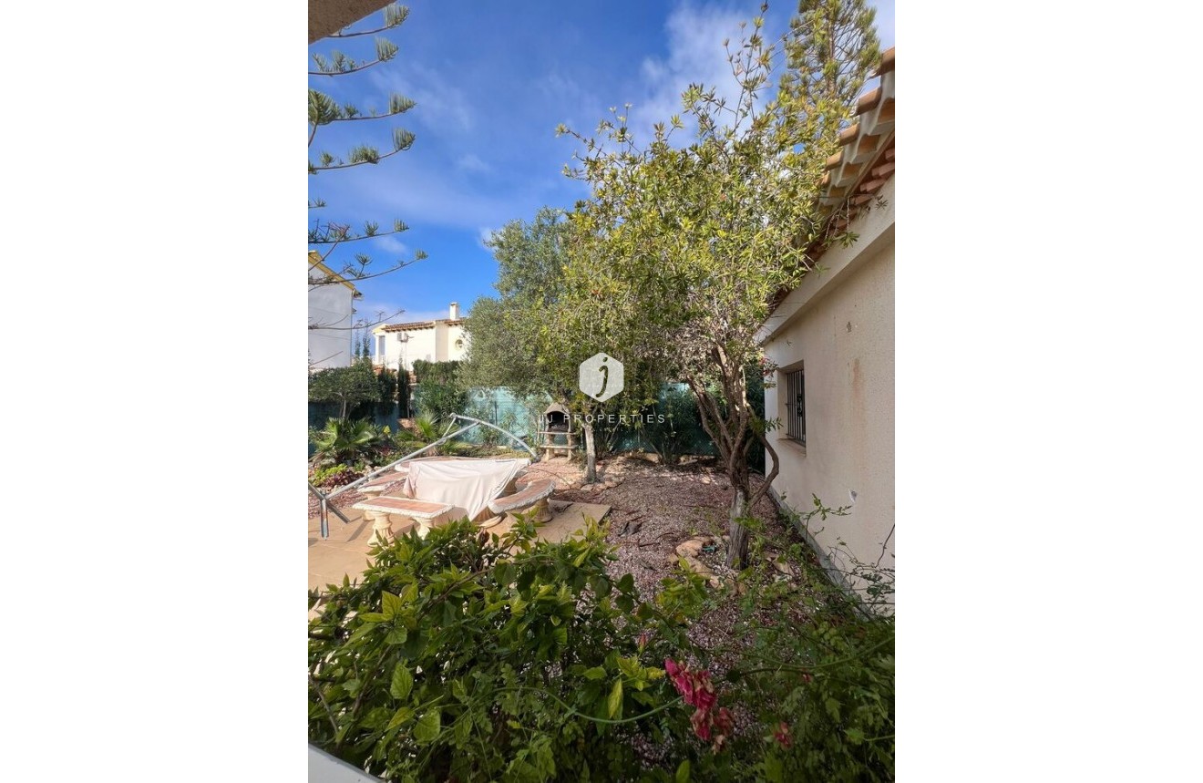 Segunda mano - Villa -
Playa Flamenca