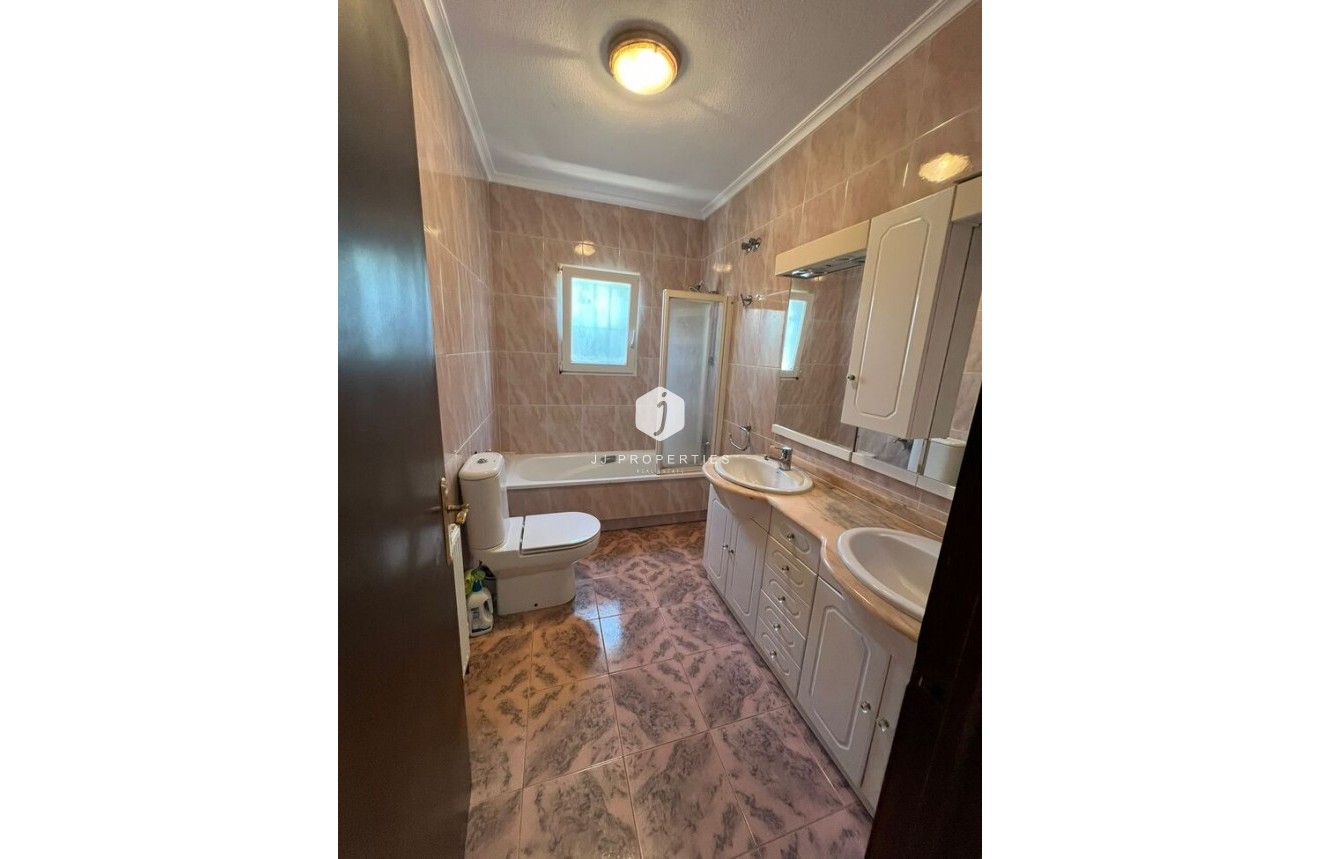 Segunda mano - Villa -
Playa Flamenca