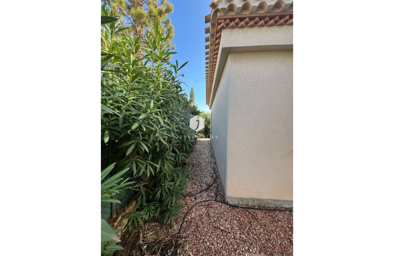 Segunda mano - Villa -
Playa Flamenca