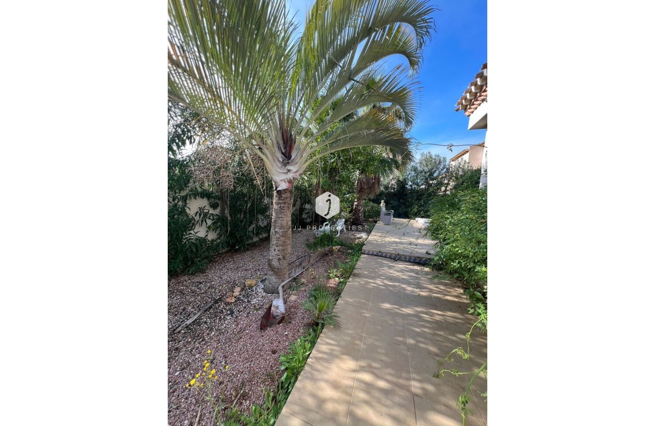 Segunda mano - Villa -
Playa Flamenca