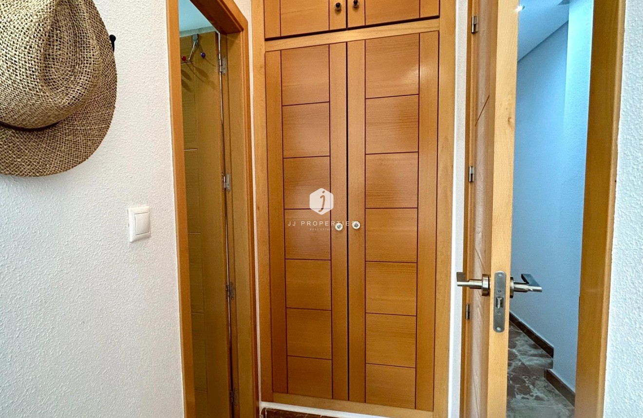 Aus zweiter Hand - Wohnung -
Torrevieja - Centro