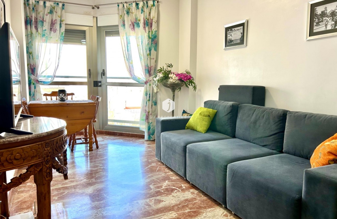 Aus zweiter Hand - Wohnung -
Torrevieja - Centro